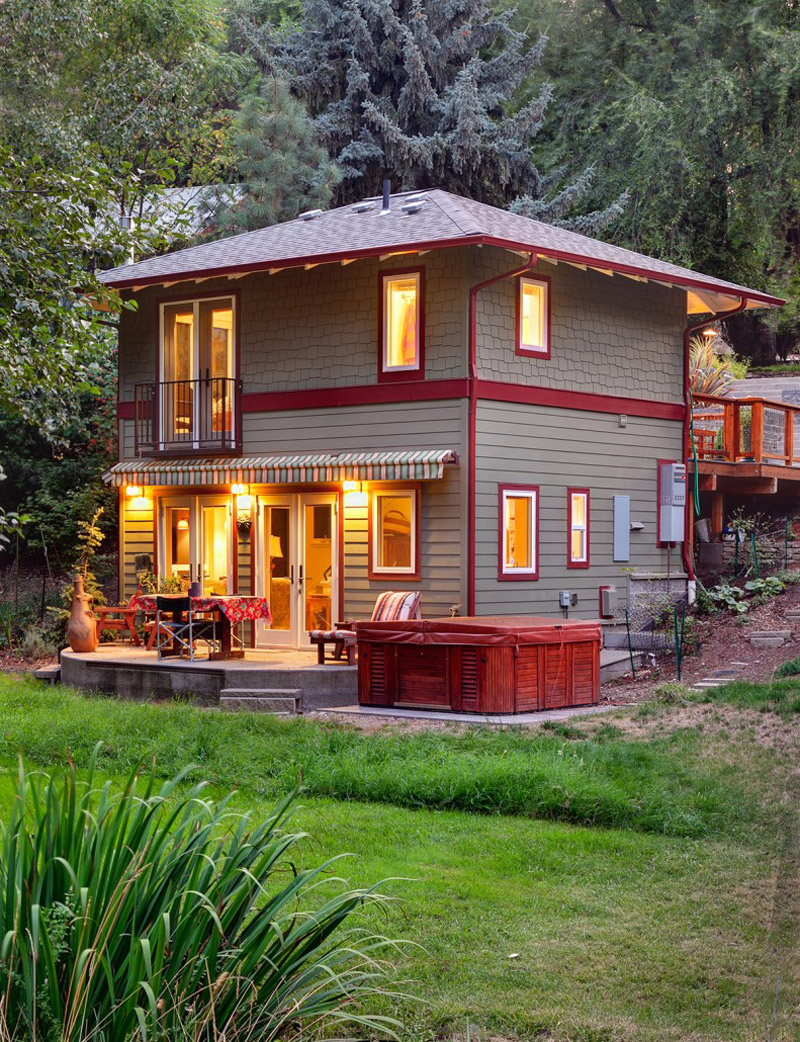 Roca Residence in Ashland Oregon – A Cottage Dream