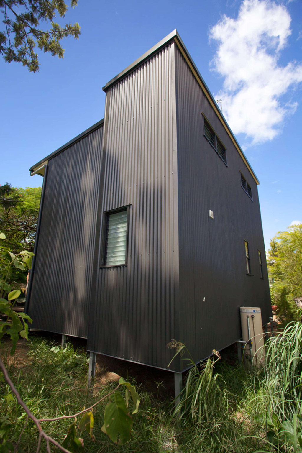 the-black-cedar-box-baahouse-baastudio-10